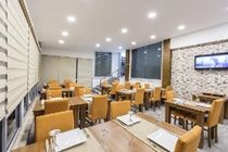 Hotel Demir